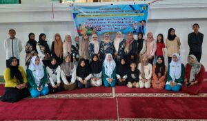 Dosen Prodi D3 Kebidanan Bukittinggi Gelar PKM di Posyandu Remaja Aur Kuning