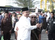Bupati Lepas 248 Jemaah Calon Haji Kabupaten Dharmasraya