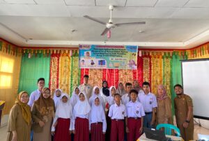 Dosen PLB FIP UNP Gelar PKM Penerapan Aplikasi Marbel Hijaiyah di SLB YPPLB Padang