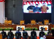 Sutan Riska Beserta DPRD Dharmasraya Mendengarkan Pidato Kenegaraan Presiden Dalam Rangka HUT RI ke-79