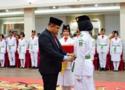 Sutan Riska Kukuhkan 75 Anggota Paskibraka Kabupaten Dharmasraya