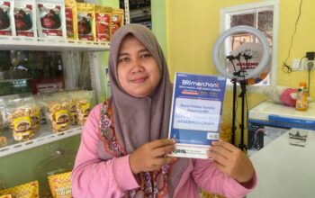 Akademos Crispy Tembus Pasar Internasional