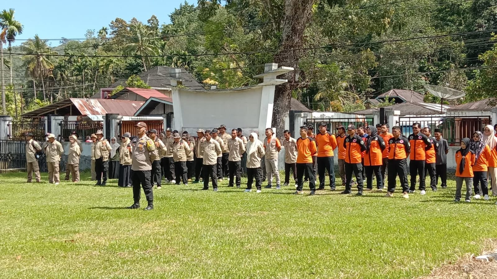 Camat Lubuk Sikaping Pimpin Apel Mitigasi dan Kesiapsiagaan Bencana Gempa Bumi dan Longsor