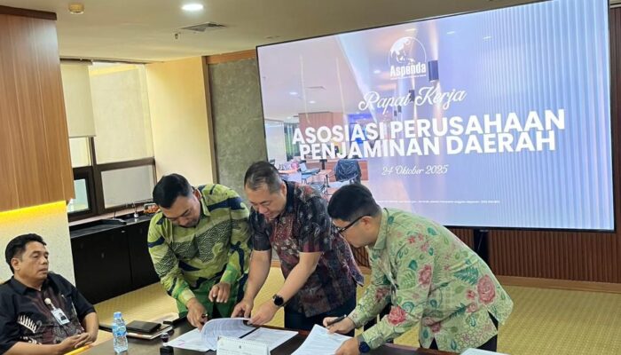 Jamkrida Sumbar Kerja Sama dengan Penjaminan Ulang Indonesia