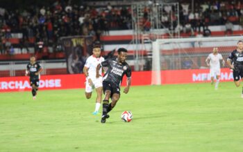 KALAH DARI MALUT UNITED, SEMEN PADANG FC SEMAKIN TERBENAM