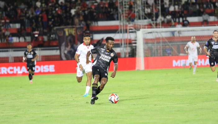 KALAH DARI MALUT UNITED, SEMEN PADANG FC SEMAKIN TERBENAM