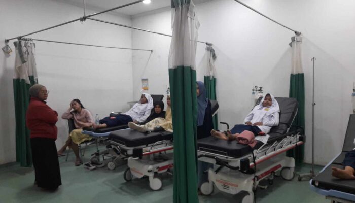 Belasan Siswa di Padang Panjang Dilarikan ke Rumah Sakit Usai Santap MBG