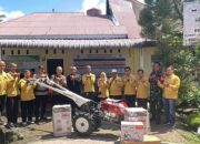 Petani dan Pelaku UMKM Koto Lalang Terima Bantuan