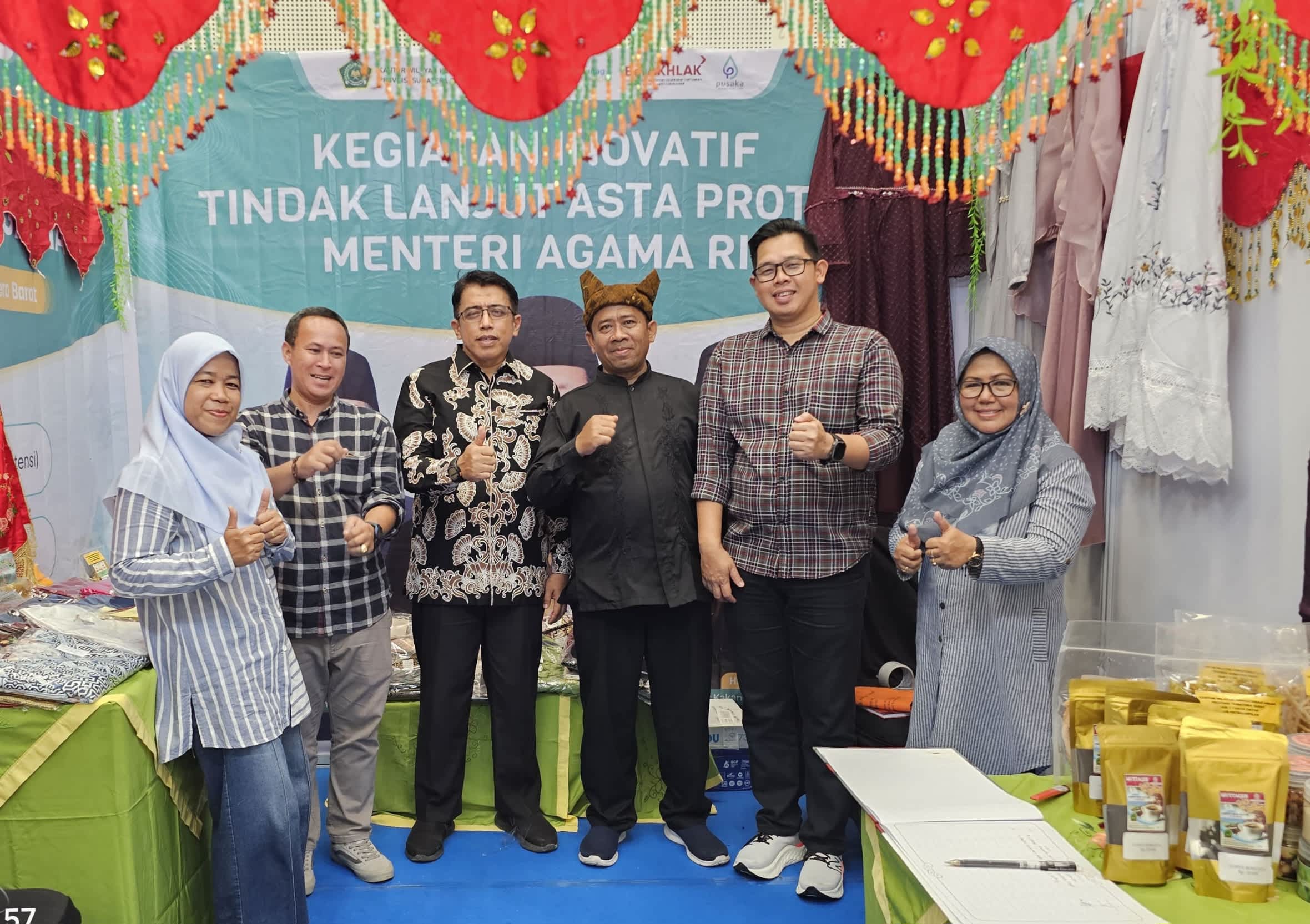 Produk Madrasah Sumbar Tampil di IES Expo 2025, Menteri Agama Sebut “Rancak!”