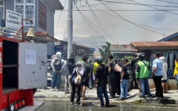 Rumah Kayu di Tarok Dipo Ludes Dilalap Api, Warga Panik dan Pemilik Rumah Pingsan