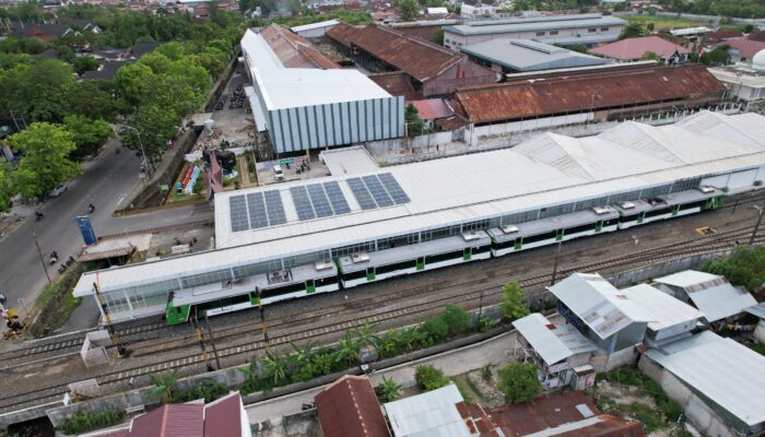 Kereta Api Layanan Transportasi Ramah Lingkungan dan Nyaman