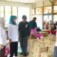 Wabup Dharmasraya, Leli Arni, membuka Gelar Pangan Murah di Sungai Duo