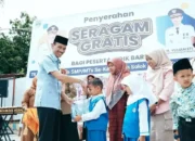 1.200 Stel Seragam Gratis untuk Siswa Baru di Pauh Duo