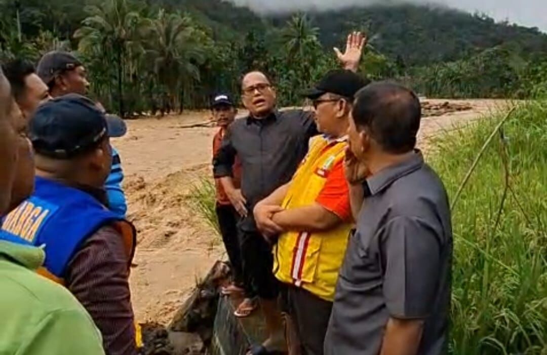 Akses Logistik Terputus, DPRD Pessel Desak Pembangunan Jalan Alternatif di Bayang Utara