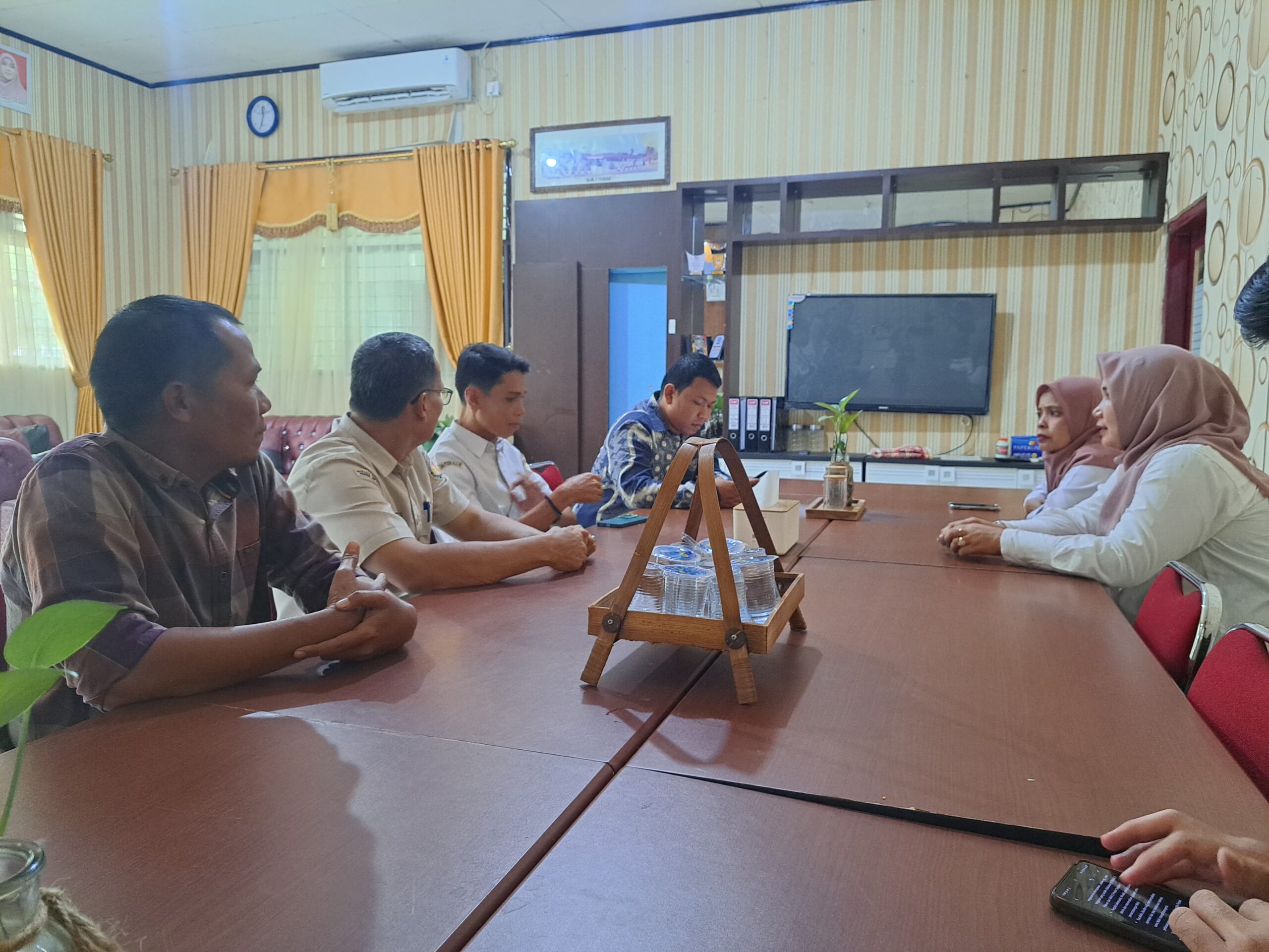 Bawaslu Pessel Lanjutkan Roadshow ke Sekolah, Sosialisasikan Pengawasan Partisipatif untuk Pemilih Pemula