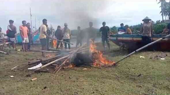 Bentrok Nelayan Pecah di Laut Muara Kandis, Satu Orang Terluka Diduga Akibat Lemparan Kaca