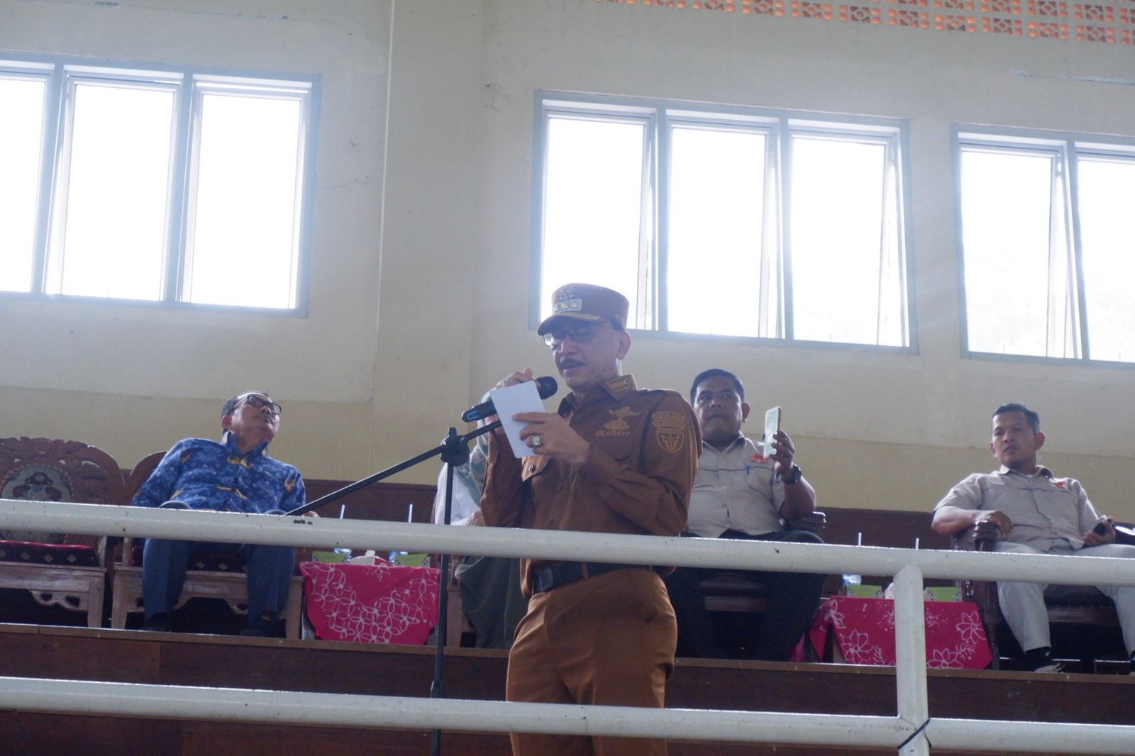 Drum Band MTsN 1 Pesisir Selatan Dilepas Bupati untuk Berlaga di Ajang Nasional Batavia Marching Band Open Competition