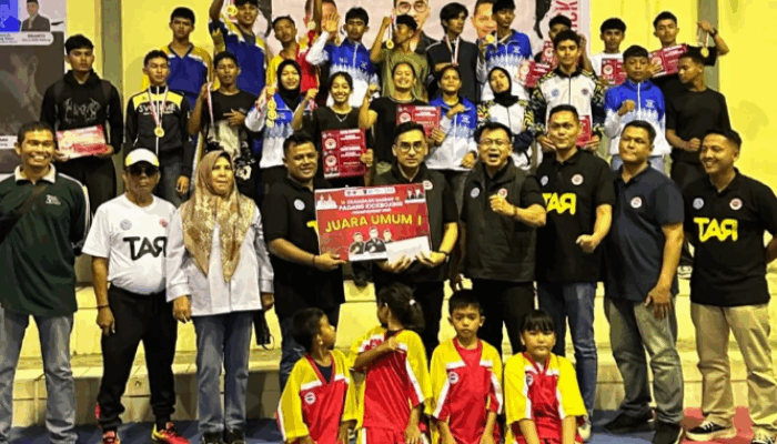 Padang Juara Umum Kejurda Kickboxing