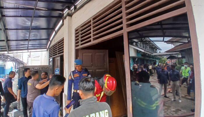 Gudang Arsip PLN UID Sumbar Terbakar, Kerugian Rp20 Juta