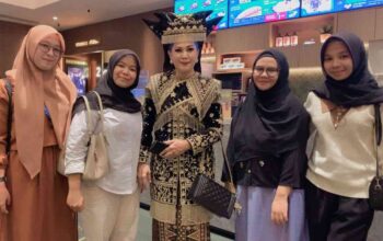 Diburu Penonton, “Nia” Tayang Perdana di Padang: Kisah Tragis yang Menggetarkan Hati Hadir di Layar Lebar