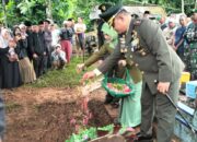 Pemakaman Jenazah Anggota Kodim 0307TD Menjadi Korban Banjir Jembatan Kembar Padang Panjang Berlangsung Haru