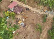 Satu Warga Hilang Tertimbun Longsor, Operasi SAR Berlanjut Hingga Esok