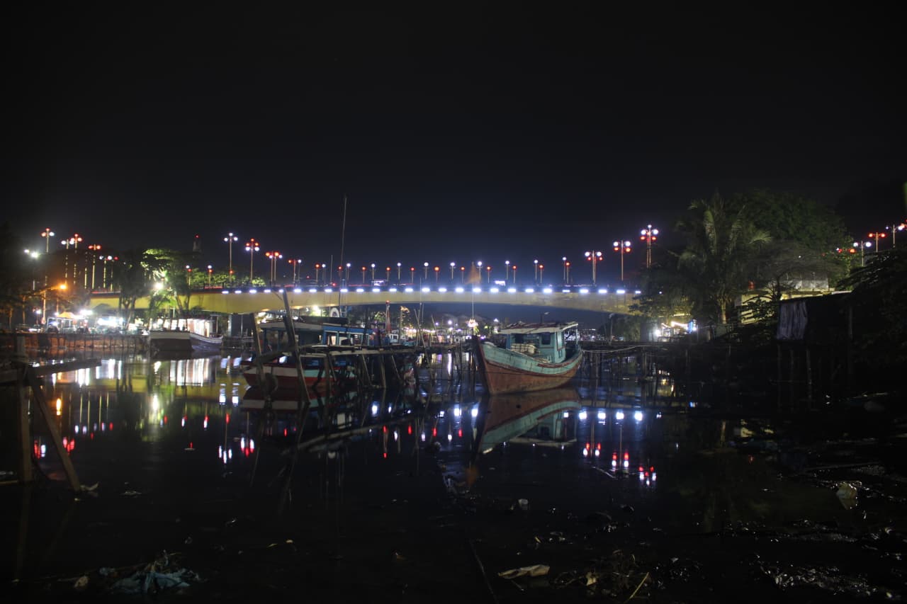 Terlihat salah satu objek wisata Jembatan Sitinurbaya