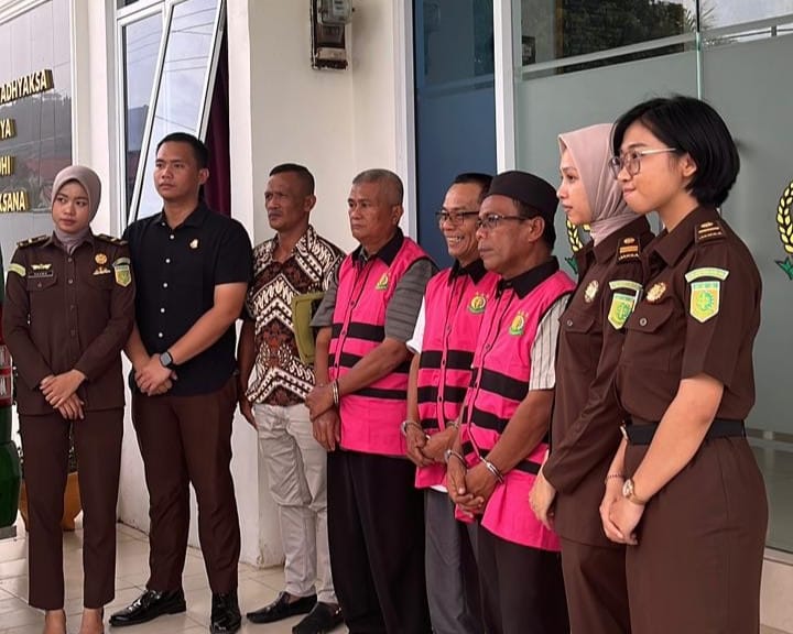 Tiga Tersangka Korupsi Dana BOS MTsN 10 Pesisir Selatan Ditahan, Kerugian Negara Capai Rp1,2 Miliar