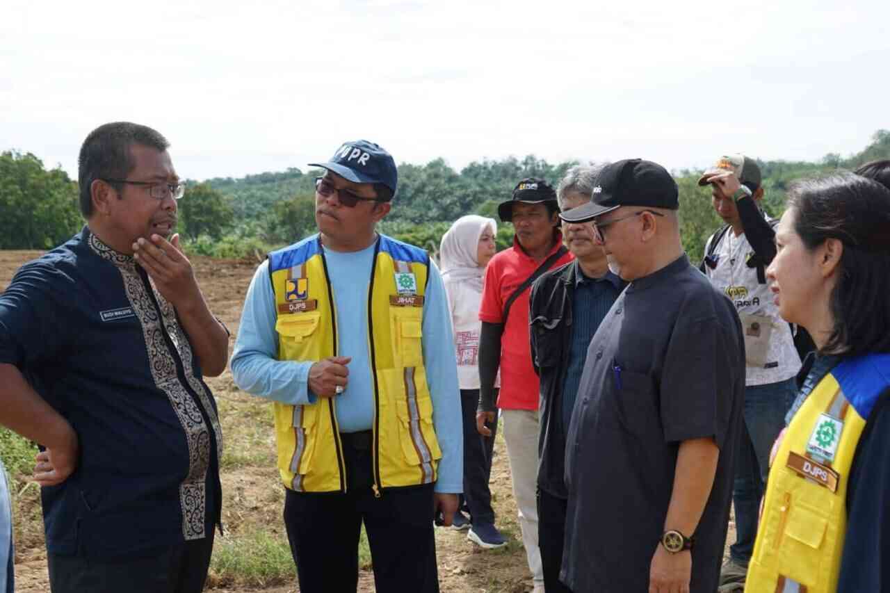 Tim Kementrian PU kunjungi Dharmasraya untuk segera eksen pembangunan SR.