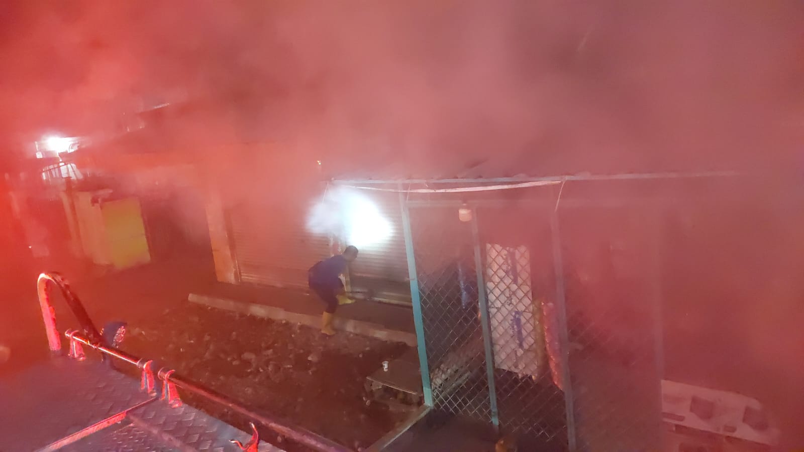 Toko Grosir di Simpang Haru Terbakar, Kerugian Capai Rp25 Juta