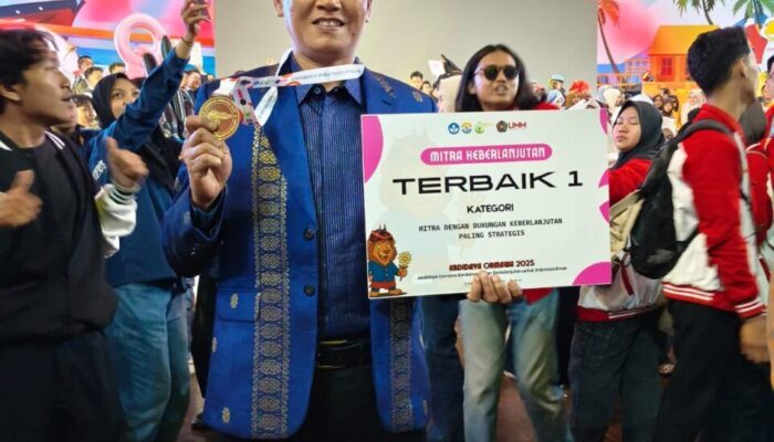 Desa Silungkang Oso Kota Sawahlunto Raih Juara 1 Abdidaya Ormawa 2025 di Malang