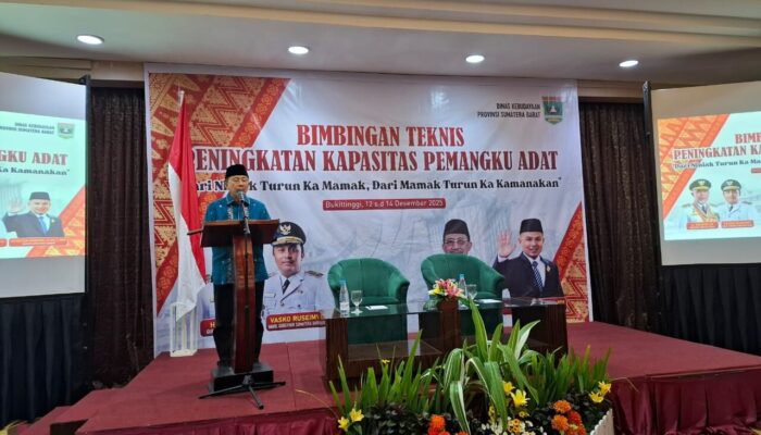 Perkuat Peran Pemangku Adat, Dinas Kebudayaan Sumbar Gelar Bimtek di Bukittinggi