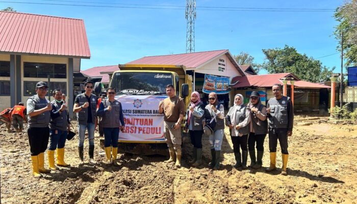 Apersi Sumbar Bantu Pembersihan SMAN 12 Padang