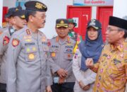 Sabhara Baharkam Polri Salurkan Bantuan Sembako untuk Korban Banjir di Padang