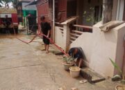 Tim Relawan Dharmasraya Terus Lakukan Pembersihan Daerah Terdampak Banjir