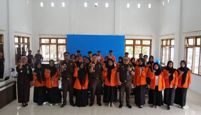 Kejari Solsel Ajak Mahasiswa Perkuat Integritas Melalui Kuliah Umum Hakordia 2025