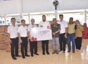 PT Menara Agung Serahkan 100 Dispenser ke Pemko Padang