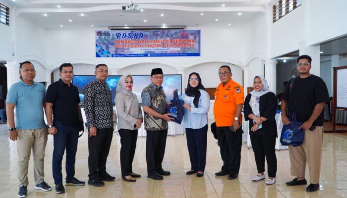 Ditjen Ham Salurkan Bantuan Logistik untuk Warga Padang Terdampak Bencana