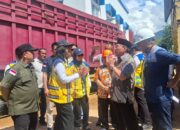 Pemko Padang Terima 260 Batang Pipa dari Kementrian PU