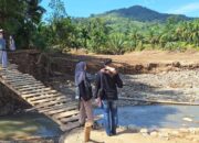 SMP Negeri 6 Kota Bukittinggi Serahkan Bantuan untuk Warga Subarang Aia