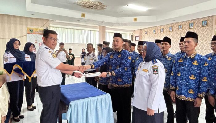 25 PPPK Paruh Waktu Dishub Sumbar Terima SK, Pelayanan Harus Lebih Baik