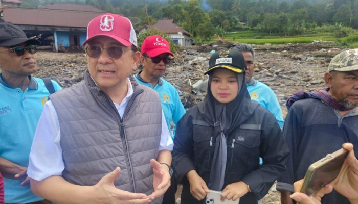 Irman Gusman Pastikan Kondisi Warga Toboh Terdampak Bencana