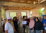 Nevi Zuairina Salurkan Bantuan dan Tinjau Korban Banjir