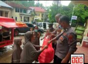 Polres Pessel Salurkan 205 Kotak Makanan Lewat Dapur Umum untuk Warga Terdampak Bencana