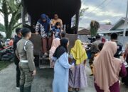 Sat Pol PP Kota Padang Kerahkan Dua Unit Armada Bantu Warga Korban Bencana