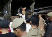 Satpol PP Padang Amankan 12 Remaja yang Diduga Konsumsi Alkohol di Batang Arau