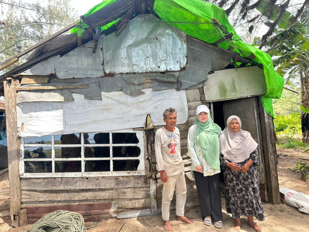 Senyum Haru Derianti, Ketika Gubuk Reyot Menjadi Rumah Layak Huni