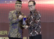 UNAND Terima Penghargaan dari KI Pusat