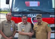 Perkuat Armada Kebencanaan,Wali Kota Padang Panjang Terima Hibah Damkar dari Gubernur DKI