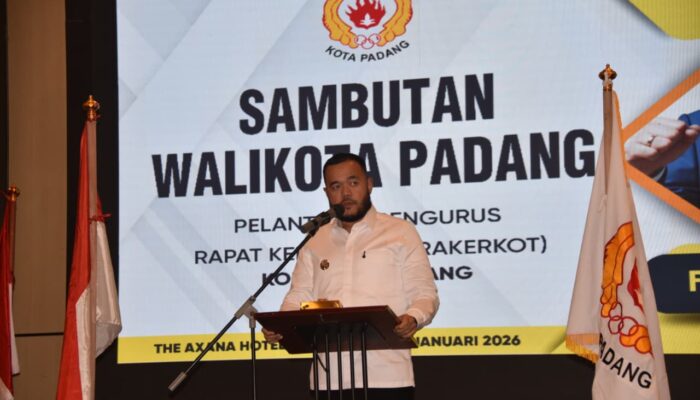 Pengurus KONI Padang 2025-2029 Dilantik, Fadly Amran Minta Raih Prestasi Tertinggi